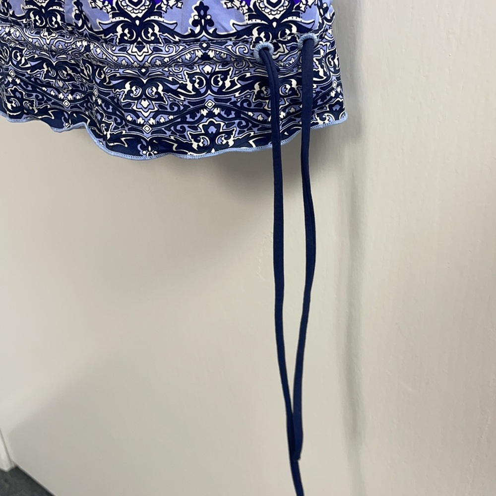 Athleta Women’s Tankini Swim Suit Top (3820) - Picture 5 of 7